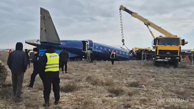 墜落アゼルバイジャン航空機「多数の貫通した穴と金属片」 暫定調査報告 墜落原因は特定せず|TBS NEWS DIG