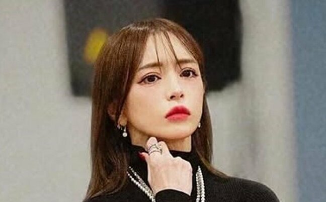 【 浜崎あゆみ 】　「身も心もは当たり前、眼球から爪先のネイルまで　全てを芸術に捧げる日々がまた始まる」　ＳＮＳに想いつづる|TBS NEWS DIG