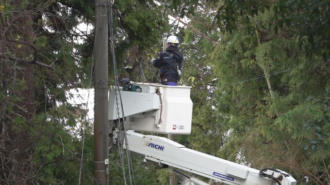 大雪の石川・能登地方 10世帯で孤立続く 停電324世帯、解消急ぐも復旧作業難航|TBS NEWS DIG