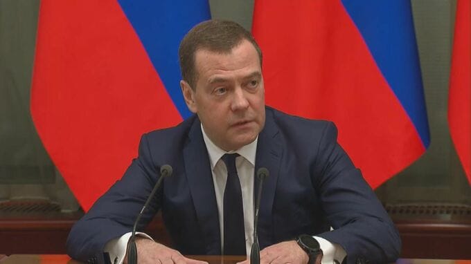 ロシア　メドベージェフ前大統領率いる与党代表団が北朝鮮訪問へ　朝鮮労働党創立80年式典に出席