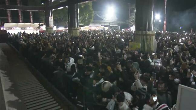 初詣の参拝者で神社や寺にぎわう  手を合わせ願うことは？初日の出にも多くの人が【岡山】|TBS NEWS DIG
