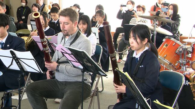 「一音一音の厚みがすごくて感動」ウィーンの一流音楽家と中学生が演奏を通して交流=静岡市|TBS NEWS DIG