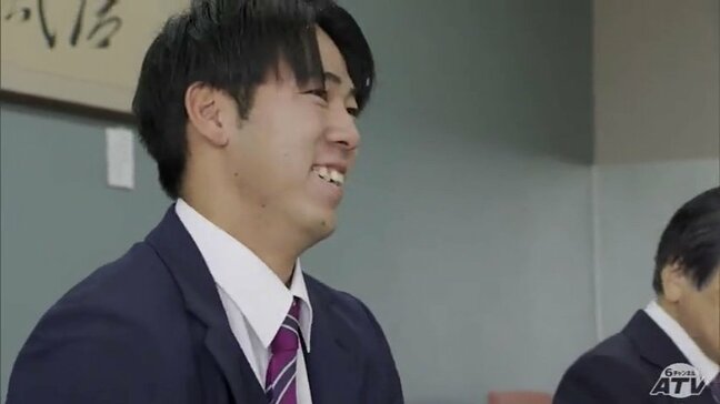日本ハムが育成2位・横山永遠 投手に指名あいさつ 「夢なんじゃないかと…」プロ入りしてからの活躍誓う 抱負には『下克上』の文字|TBS NEWS DIG