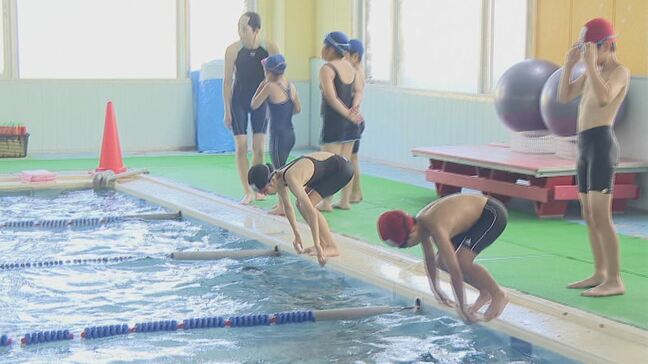 「学校で授業がかなり減った」　水泳が苦手な児童が増加　背景に“コロナ禍”と“暑さ”　山梨|TBS NEWS DIG