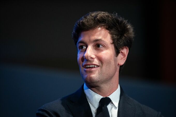 米投資会社、中国ＡＩの現状把握で幹部派遣－対中強硬派は出資警戒