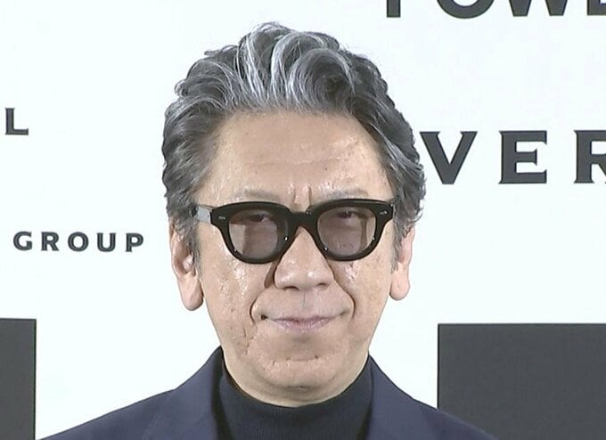 【 布袋寅泰 】 〝オフはなるべくギターを遠ざけてます〟　音楽専門校の特別顧問就任で　「幸運は勇者の味方をする」　新入生へ金言|TBS NEWS DIG