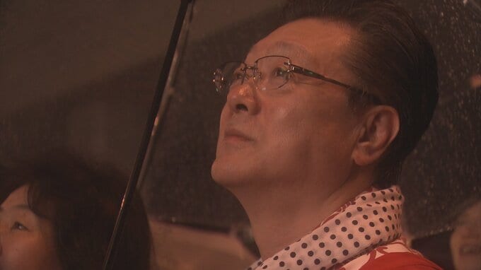 大相撲　元横綱・旭富士の宮城野親方が帰郷　『青森ねぶた祭』を観覧　今後も青森県の相撲を応援しますか？の質問に「もちろん！」|TBS NEWS DIG