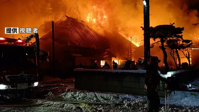 【詳報】倉庫や住宅など3棟が全焼　周辺で9時間余にわたり通行止め　火災当時に住宅内にいた家族5人は全員逃げて無事　|　青森のニュース│ATV NEWS│青森テレビ