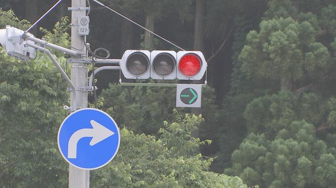 東北自動車道の黒磯板室ICに「信号機の右折矢印」と標識を新たに設置　4月の事故の原因となった逆走車の進入を防ぐ目的|TBS NEWS DIG