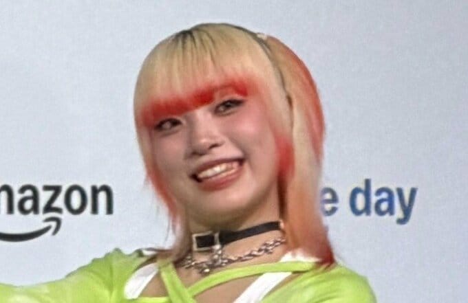【 HANA・MAHINA 】　メンバーからクイズ八百長疑われ大慌て　〝見てない〟〝絶対に見てません〟　疑いの目を向けられながらも　プレゼントに選んだのは…|TBS NEWS DIG