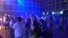 思い思いの衣装で300人がダンス！四万十市で一夜限りのディスコイベント“おまちでディスコ”が開催（高知）　|　高知のニュース・天気｜KUTV NEWS | KUTVテレビ高知
