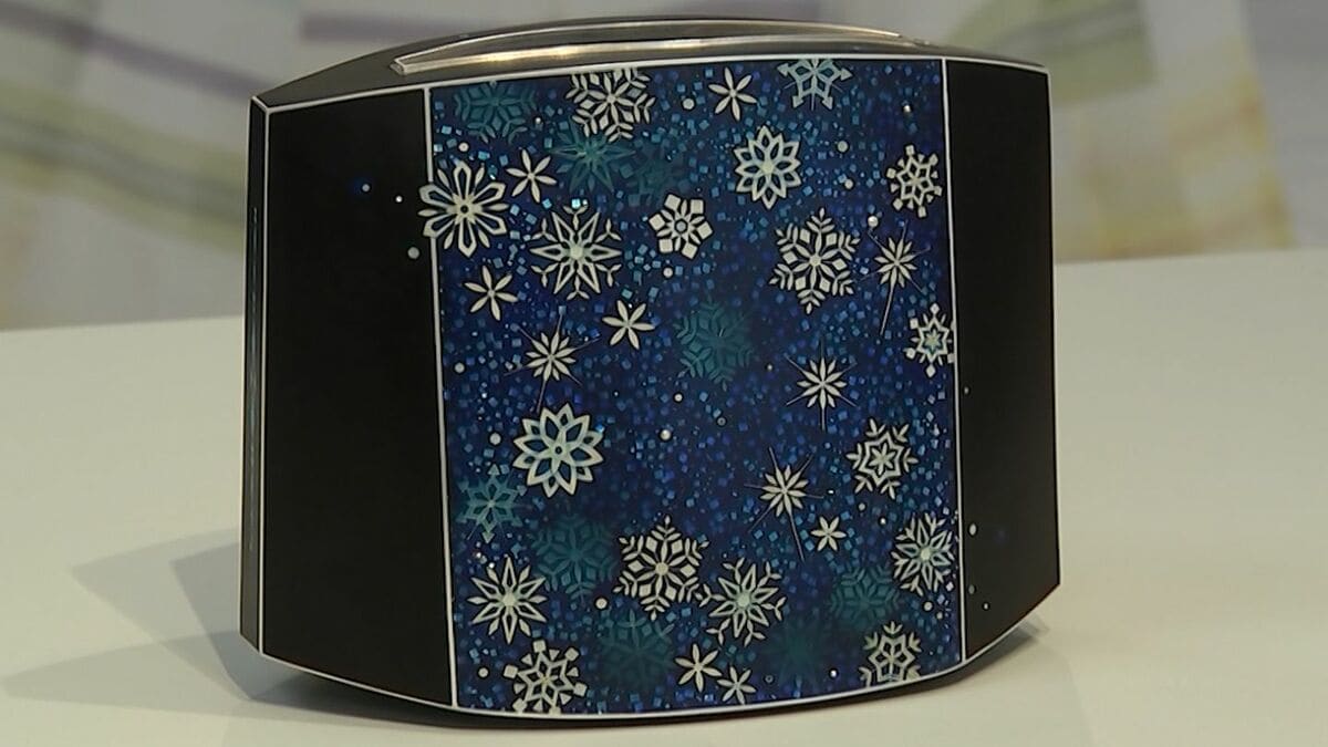 東海伝統工芸展　図録　記念誌　34冊セット　陶芸　染色　漆芸　木工　人形　金工 東海伝統工芸展 図録 記念誌 34冊セット 陶芸 染色 漆芸 木工 人形