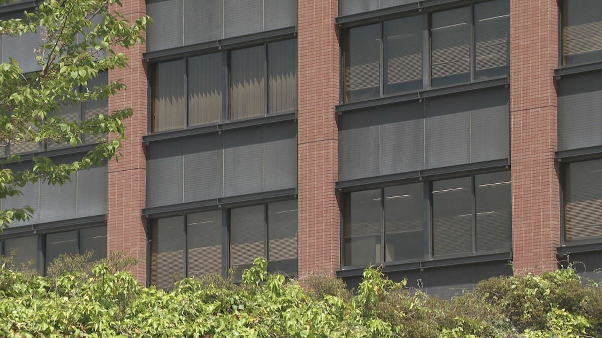 16歳の少女に現金2万円渡してみだらな行為した疑い 警察官の29歳男を逮捕 少女が警察に相談し発覚… 2人はSNSで知り合ったか 三重