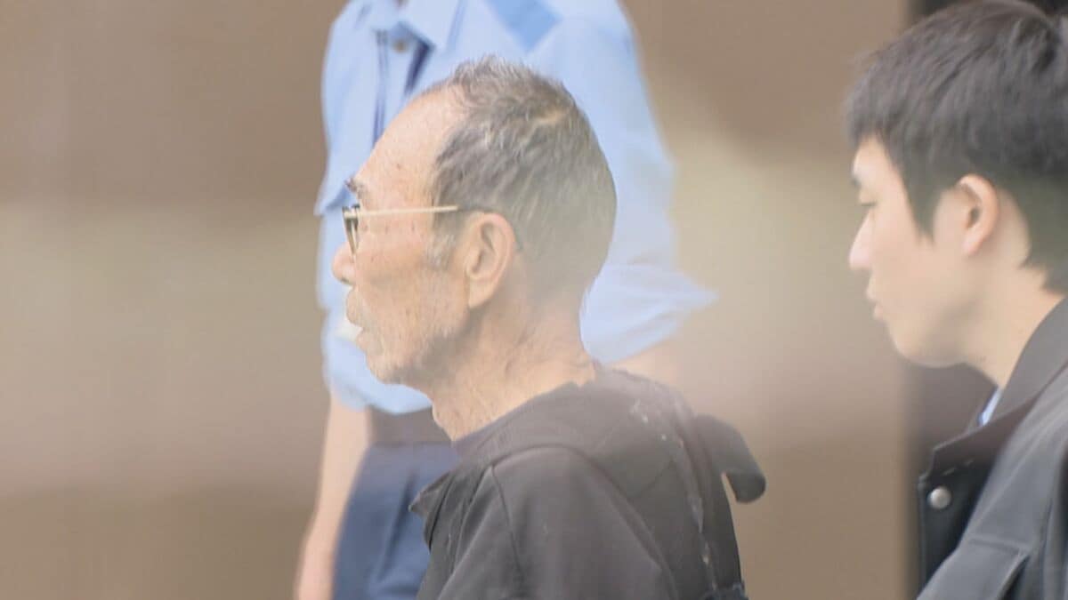 2人死亡 マイクロバスひき逃げ事件 直前に約150メートルを15分かけて進む 85歳運転手に何が？ 蛇行しながら男性を引きずったか