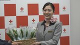 花言葉「再び幸せが訪れる」ANA客室乗務員が赤十字病院へ“すずらんの花束としおり” 入院患者を元気づける 富山 | 富山のニュース|天気・防災|チューリップテレビ