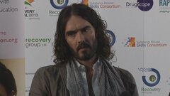 英コメディアンに性的暴行疑惑　ロンドン警視庁が捜査| TBS CROSS DIG with Bloomberg