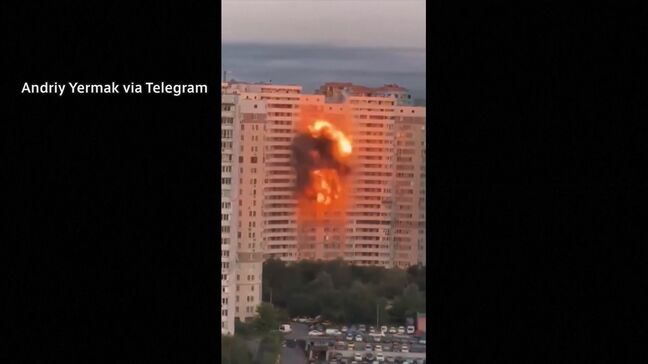 ウクライナ首都キーウなどにロシア軍の攻撃 12人死亡　クラスター爆弾が使われた可能性も|TBS NEWS DIG