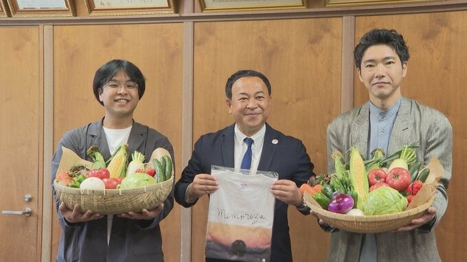 俳優の柄本佑さんが来県　竹田市で撮影した長編映画の完成を受け市長を表敬訪問　大分　|　大分のニュース｜OBS NEWS｜大分放送