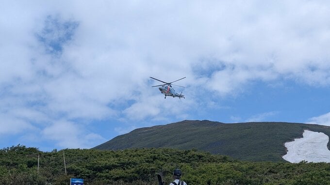 バックパック発見　7日から月山で遭難したとみられる男性の捜索続く…けさもヘリで捜索も未だ発見できず（山形・西川町）|TBS NEWS DIG
