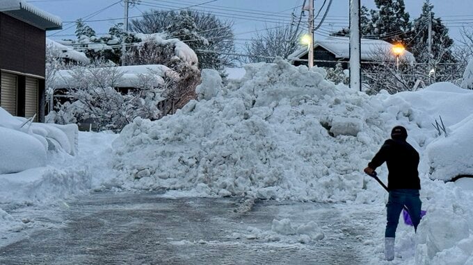 新潟県内は市街地でも積雪に 魚沼市守門195cm、新潟市秋葉区39cm、新潟市中央区21cmなど(10日午前9時現在)|TBS NEWS DIG