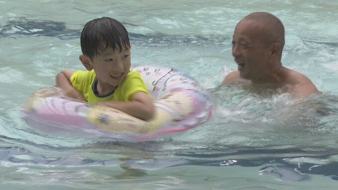 「いい連休のしめになった」競技用プールがレジャープールに　家族連れでにぎわう　山口　|　山口のニュース・天気・防災｜tys NEWS｜ｔｙｓテレビ山口