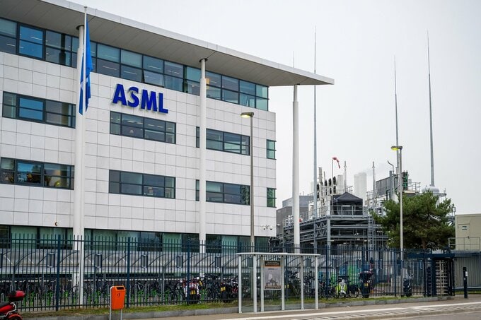 ASML、10－12月の受注が過去最高－米・オランダで約1700人削減へ