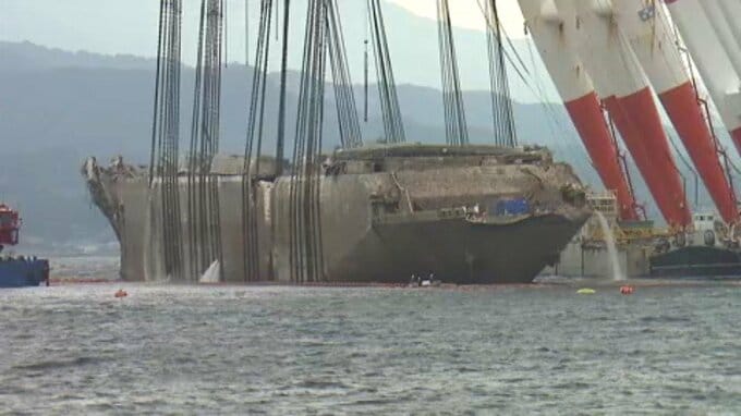 2年前に沈没した船から遺体…死亡認定されていた船長(当時66)と確認 水深約60メートルから引き揚げられた貨物船「白虎」　|　愛媛のニュース - Nスタえひめ｜あいテレビは6チャンネル