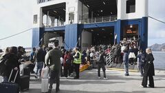 ギリシャの観光地サントリーニ島で地震700回以上　観光客ら避難| TBS CROSS DIG with Bloomberg