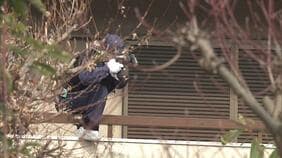 住宅の浴槽から高齢女性の遺体がみつかった事件　警察は殺人容疑などで知人の４０代男の逮捕状を請求する方針…男は事件後に海外へ出国していて公開手配へ　大阪・堺市|TBS NEWS DIG