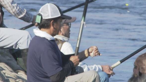 「庄川」「黒部川」アユ釣り解禁…2週間前倒しスタート 出水期を避けて期間延長へ 初物を狙う釣り人で賑わう 富山 | 富山のニュース|天気・防災|チューリップテレビ