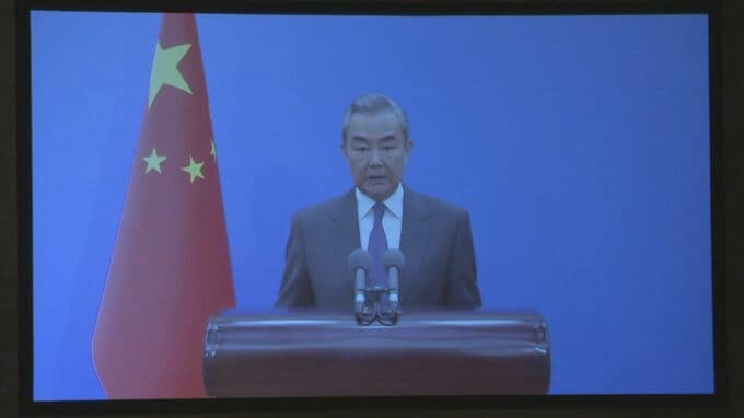 日中有識者フォーラム開催　中国・王毅外相「外部勢力による対立の誘発を防がなければならない」|TBS NEWS DIG