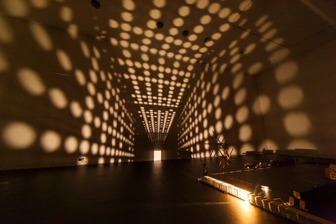 展示作品を修学旅行中の中学生が壊す 全壊状態の作品も 美術館が警察に被害届　|　新潟のニュース・天気｜BSN NEWS｜BSN新潟放送