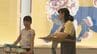夏休みの自由研究に…小学生が美術館で“自分だけの掛け軸作り”　本物の日本画50点を鑑賞し芸術に触れる　|　大分のニュース｜OBS NEWS｜大分放送