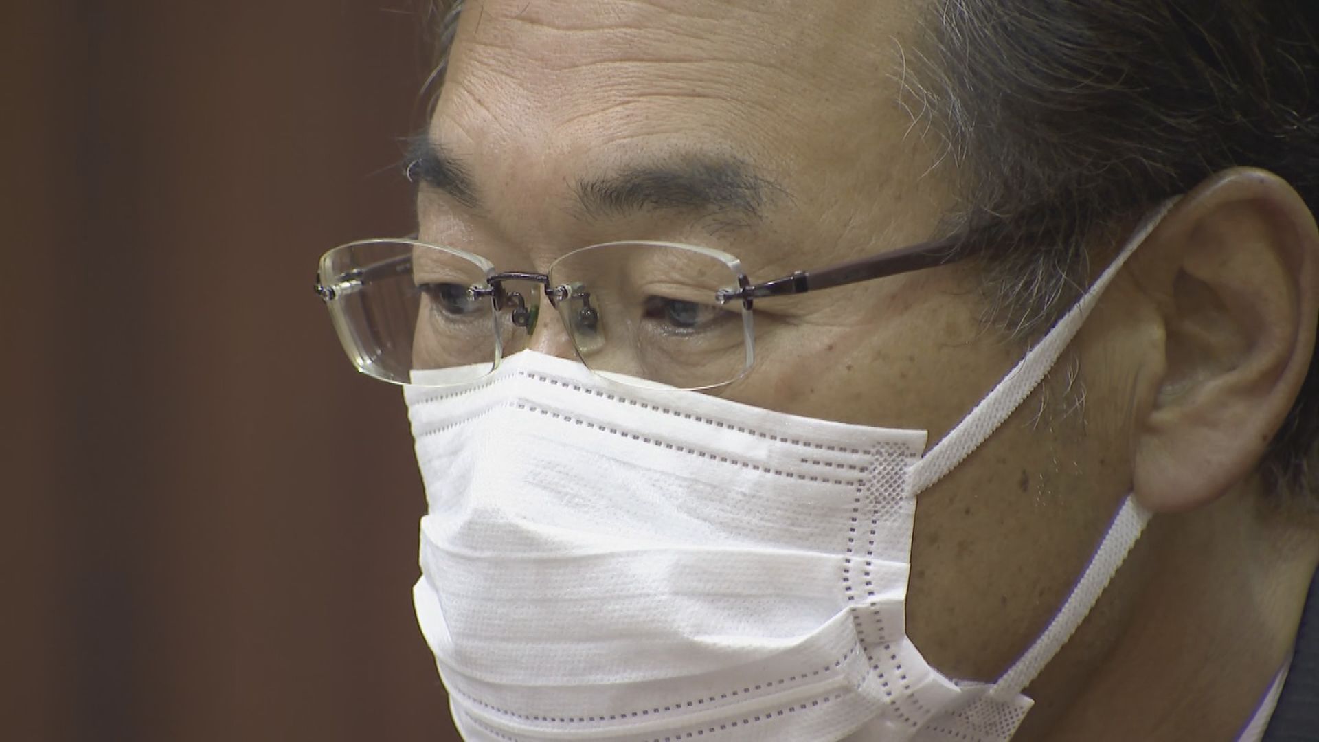 職員へのパワハラ・セクハラ問題を指摘された町長　自らの給与を30％減額する条例案を議会に提出　