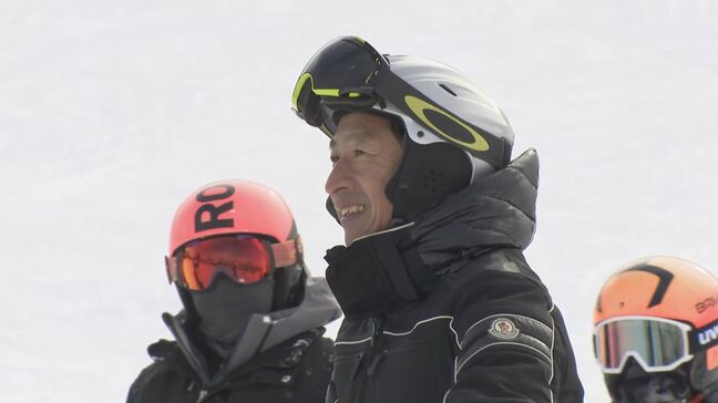 長野市の戸隠スキー場 今シーズンの営業開始 五輪金メダリストの荻原健司市長がデモンストレーション滑走|TBS NEWS DIG