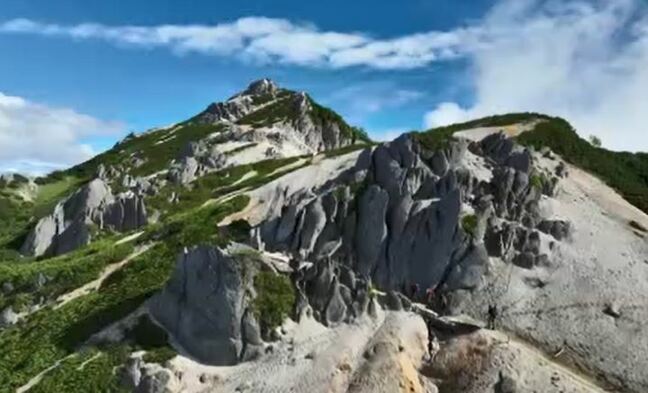 「足をけがして動けない」北アルプス燕岳・下山中に転倒した女性が遭難　県警ヘリが救助|TBS NEWS DIG
