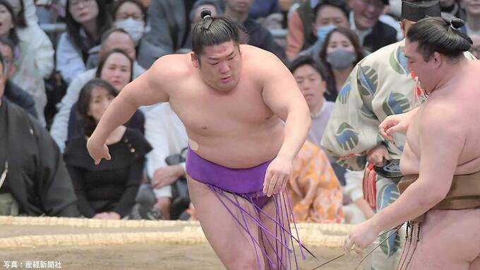 110年ぶり新入幕Vへ 尊富士が全勝で単独首位キープ ！ 初日から8連勝は新入幕では13年ぶり　大の里1敗で追走【大相撲春場所】|TBS NEWS DIG