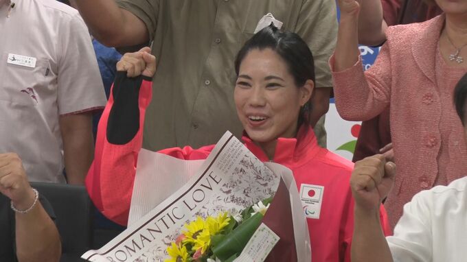 「全力尽くす」車いすマラソンでパリパラリンピック出場の喜納翼選手にエール　うるま市で激励会|TBS NEWS DIG