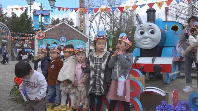 きかんしゃトーマスのテーマパーク「トーマスランド」　開業25周年　富士急ハイランド　|　山梨のニュース | ＵＴＹテレビ山梨