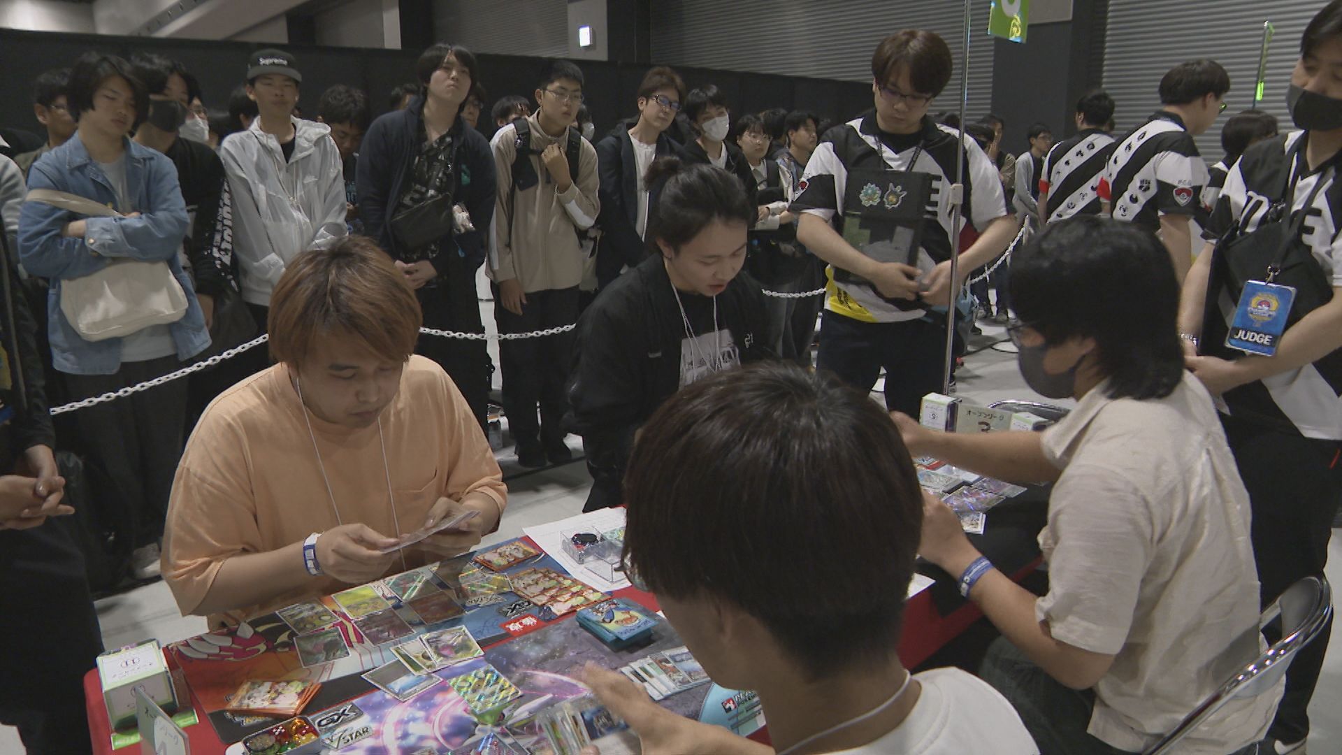 ポケモンカードの大型大会が愛知で開催　約9000人が参加し熱戦を繰り広げる　上位選手は日本一決定戦へ