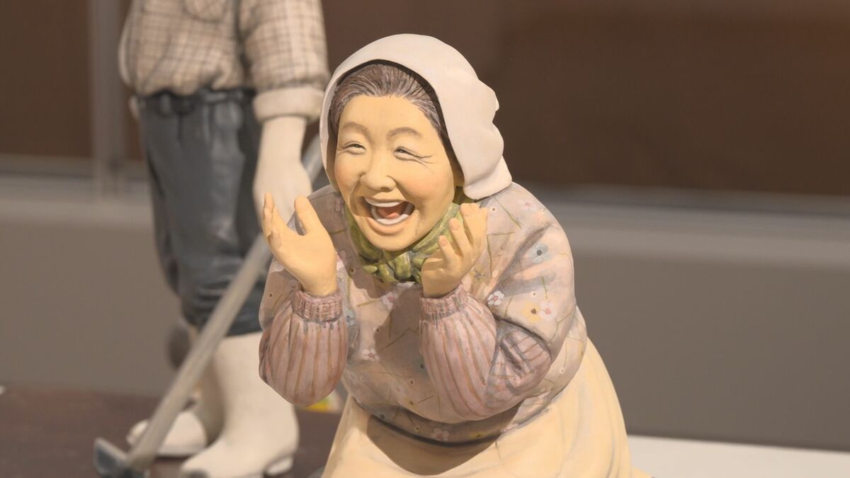 笑顔が印象的 人形作家・宮竹眞澄さん「心のふる里人形展」 鳥取県日