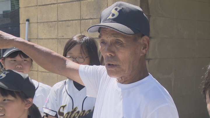 「慌てなくていいから。しっかり振ってごらん」79歳のベテラン監督の少年野球チーム　6年生キャプテンが最後の打席で見せたホームラン　山梨・里垣野球スポーツ少年団