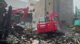 大火で42軒焼損の「旦過市場」にダンプカー投入…4000万円かけてがれき撤去 | 福岡のニュース|RKB NEWS|RKB毎日放送