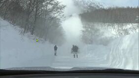 【動画あり】取材中にカメラの前で…また雪崩発生　温泉宿3軒が再び孤立、通行止め解除は11日以降に　福島|TBS NEWS DIG