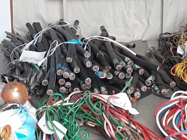 警察の制止を振り切り逃走していたベトナム国籍の男など窃盗グループを逮捕 大量のケーブルを盗んだか(山形)|TBS NEWS DIG