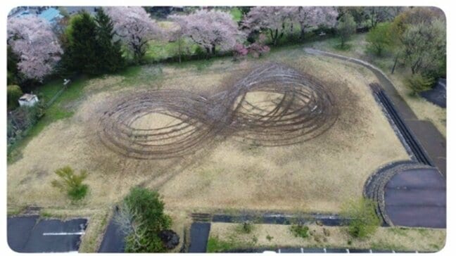 ドリフト？車で公園の芝生をえぐった男を逮捕　事件から5か月の公園に行ってみた　”今も残る痕跡”…町は男に損害賠償請求を検討（山形・山辺町）|TBS NEWS DIG