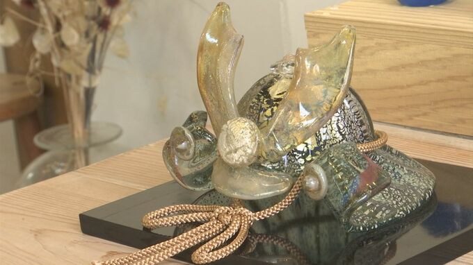 こどもの日を前に『ガラスの兜』が人気　島根県出雲市のガラス工房　|　BSSニュース | BSS山陰放送