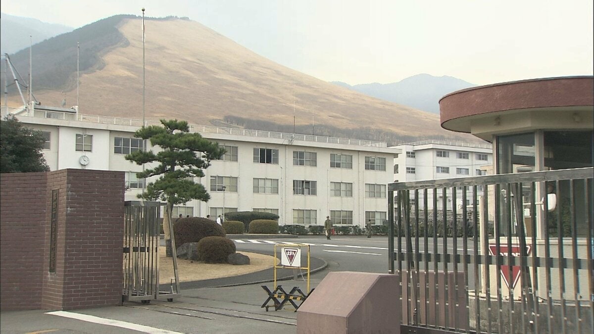 陸自隊員(26)が路上でいきなり中学生に頭突き　傷害の疑いで現行犯逮捕　大分