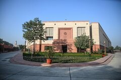 インド、保険セクターの外資規制を撤廃－100%出資解禁で成長取り込み| TBS CROSS DIG with Bloomberg