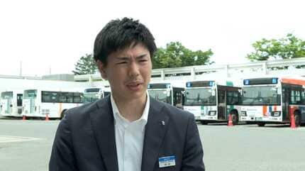 帽子→被らなくてOK 革靴→スニーカーでもOK 変化するバス運転手の